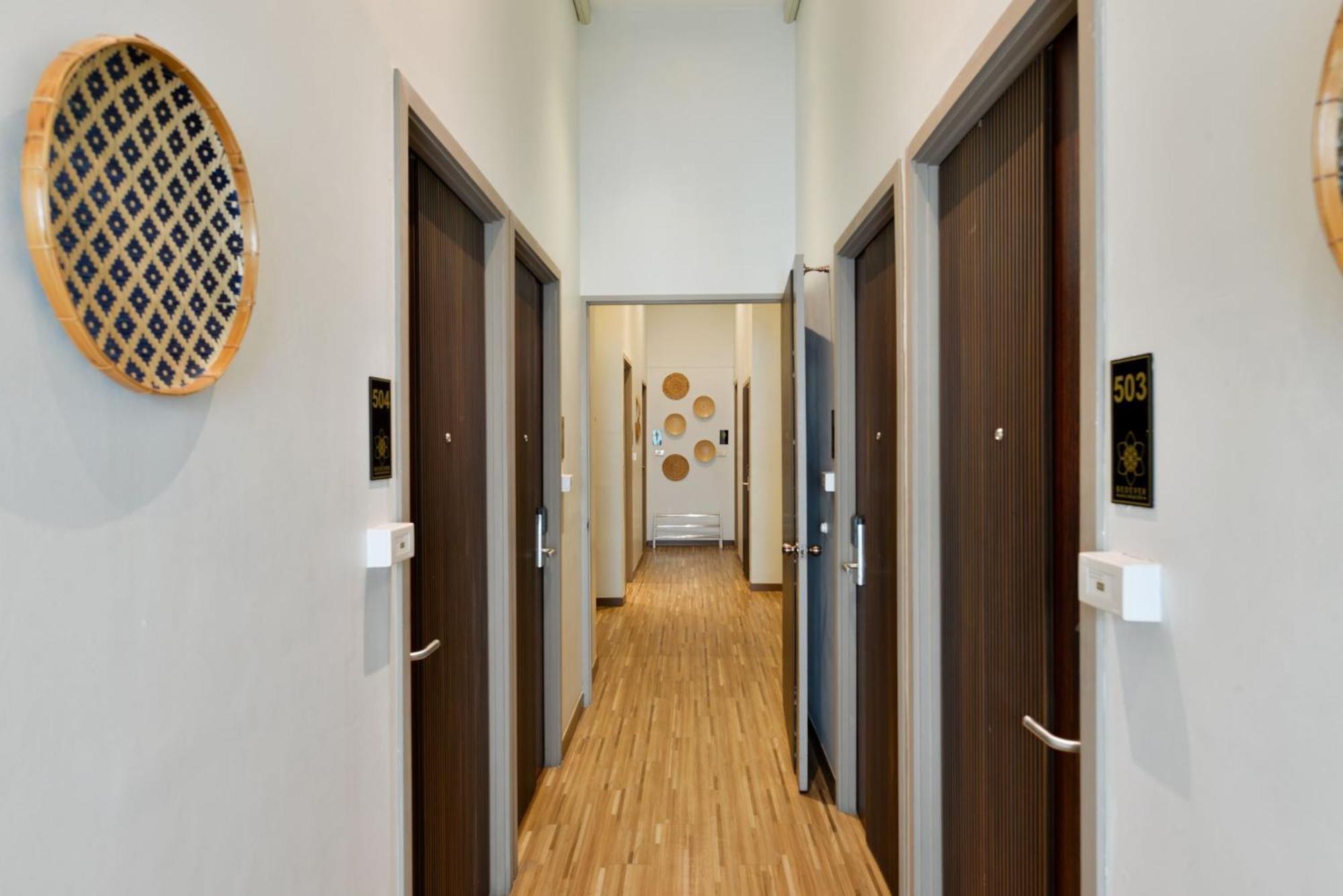 Bedever Boutique Bangkok Hotel - Bts Phra Khanong Bagian luar foto